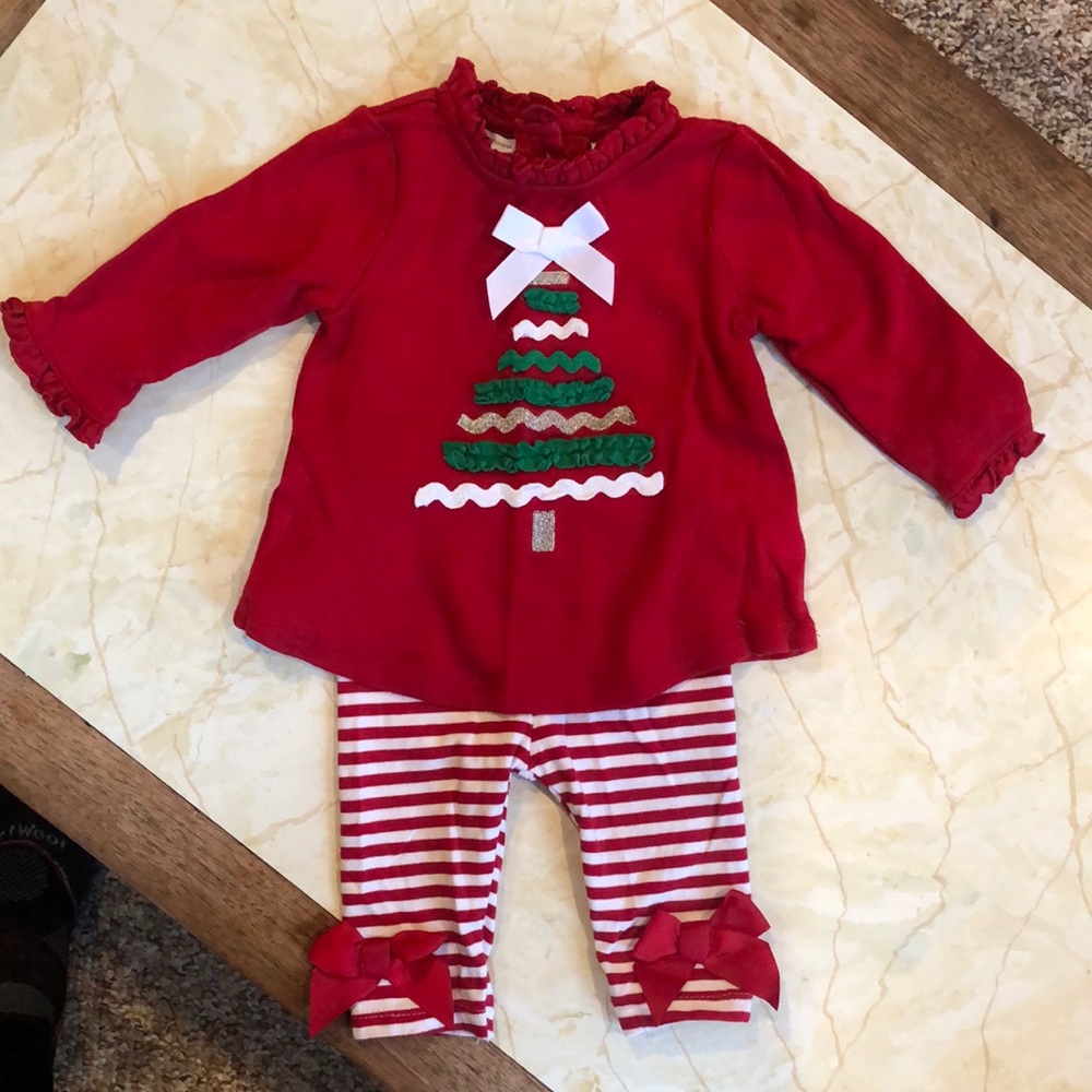 0-3M First Impressions Christmas Outfit EUC